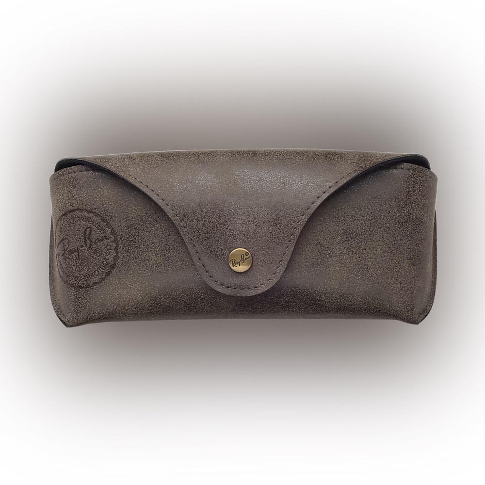 Ray-Ban Special Edition Rugged Case